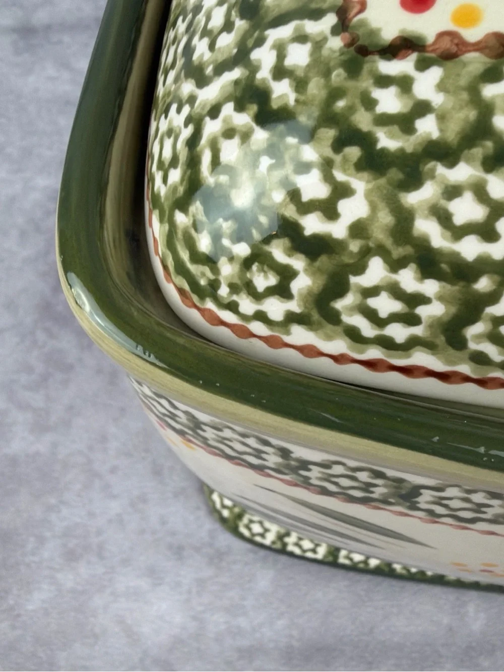 Temp-Tations Old World Green Ceramic Bread Box with Lid Ovenware by Tara